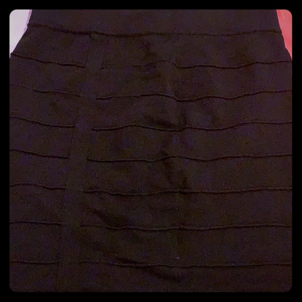 Form fitted skirt
